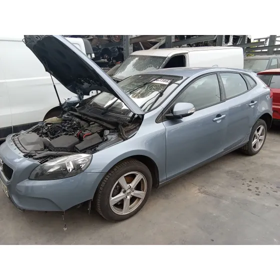 Volvo V40 HATCHBACK (525) 2015