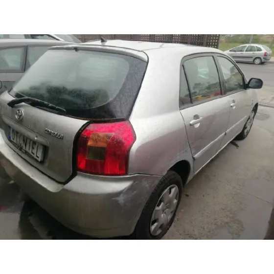 TOYOTA COROLLA (E12) '2003 2.0 D-4D LINEA SOL BERLINA GRIS
