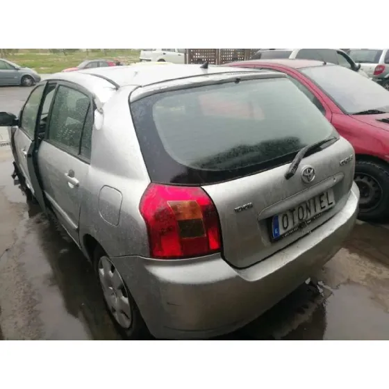 TOYOTA COROLLA (E12) '2003 2.0 D-4D LINEA SOL BERLINA GRIS