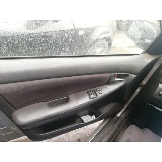 TOYOTA COROLLA (E12) '2003 2.0 D-4D LINEA SOL BERLINA GRIS
