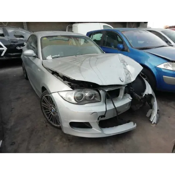 BMW SERIE 1 COUPE (E82) '2008 2.0 TURBODIESEL CAT GRIS