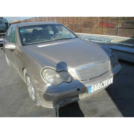 MERCEDES CLASE C (W203) BERLINA '2002 220 CDI (203.006) MARRON