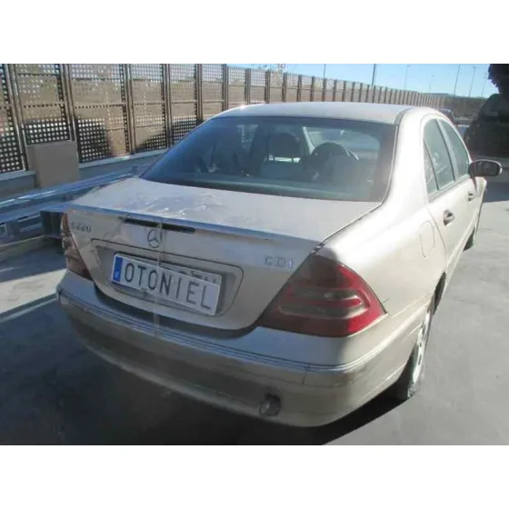 MERCEDES CLASE C (W203) BERLINA '2002 220 CDI (203.006) MARRON