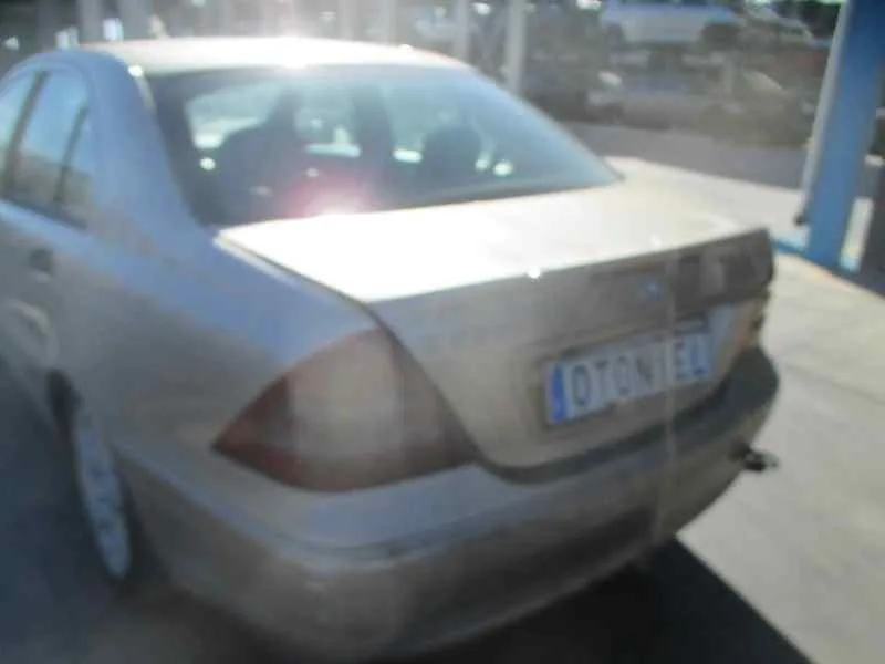 MERCEDES CLASE C (W203) BERLINA '2002 220 CDI (203.006) MARRON