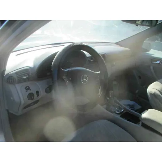 MERCEDES CLASE C (W203) BERLINA '2002 220 CDI (203.006) MARRON