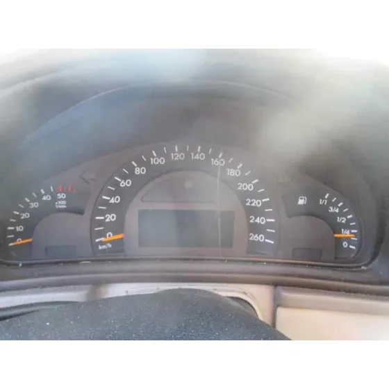 MERCEDES CLASE C (W203) BERLINA '2002 220 CDI (203.006) MARRON