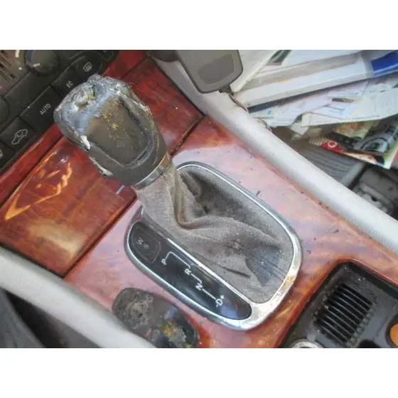 MERCEDES CLASE C (W203) BERLINA '2002 220 CDI (203.006) MARRON
