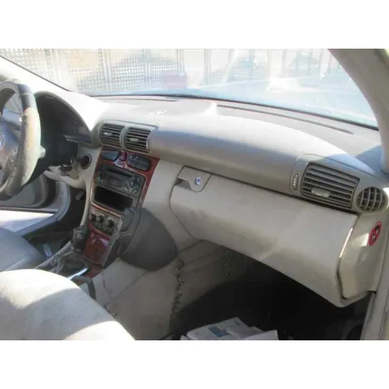MERCEDES CLASE C (W203) BERLINA '2002 220 CDI (203.006) MARRON