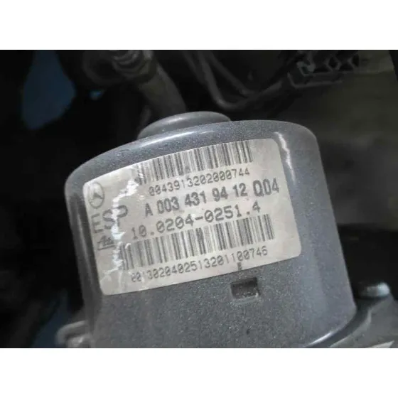 MERCEDES CLASE C (W203) BERLINA '2002 220 CDI (203.006) MARRON