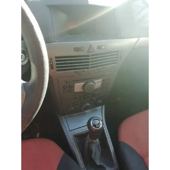 OPEL ASTRA H BERLINA '2004 ENJOY BLANCO