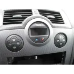 RENAULT MEGANE II CLASSIC BERLINA RENAULT MEGANE II CLASSIC BERLINA '2004 CONFORT AUTHENTIQUE NEGRO 2003