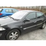 RENAULT MEGANE II CLASSIC BERLINA RENAULT MEGANE II CLASSIC BERLINA '2004 CONFORT AUTHENTIQUE NEGRO 2003
