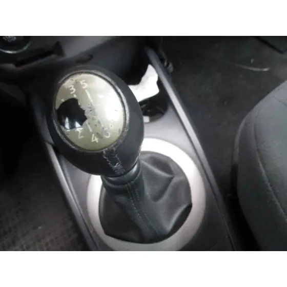 RENAULT MEGANE II CLASSIC BERLINA '2004 CONFORT AUTHENTIQUE NEGRO