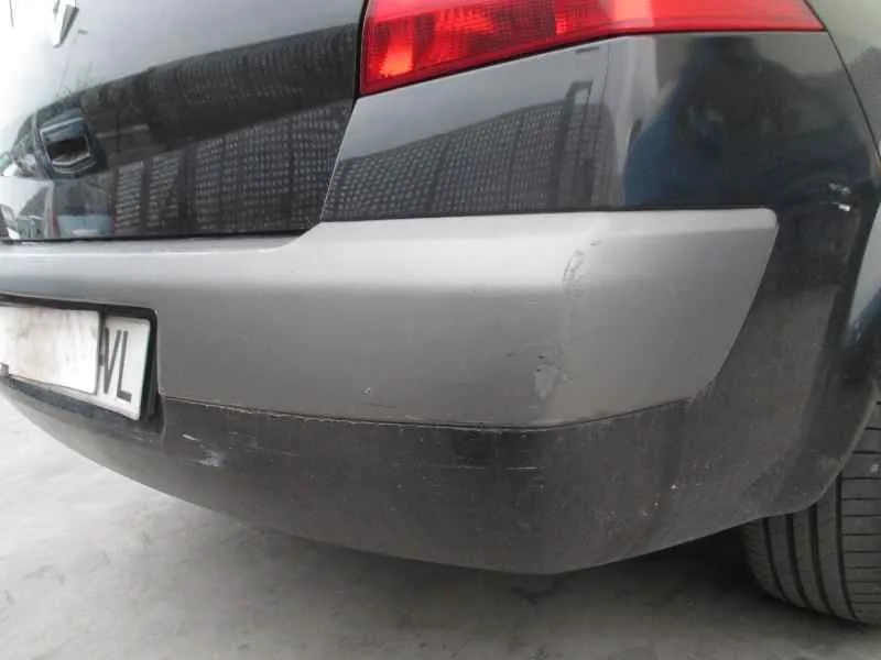 RENAULT MEGANE II CLASSIC BERLINA '2004 CONFORT AUTHENTIQUE NEGRO