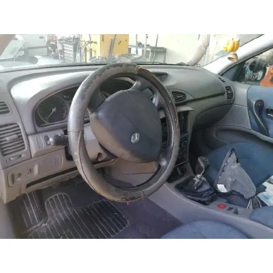 RENAULT LAGUNA II (BG0) '2001 AUTHENTIQUE VERDE