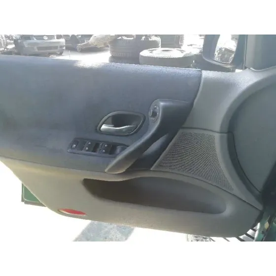 RENAULT LAGUNA II (BG0) '2001 AUTHENTIQUE VERDE