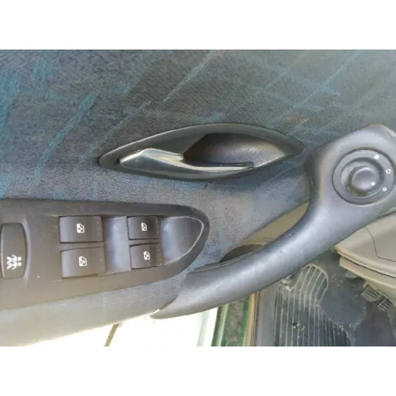 RENAULT LAGUNA II (BG0) '2001 AUTHENTIQUE VERDE