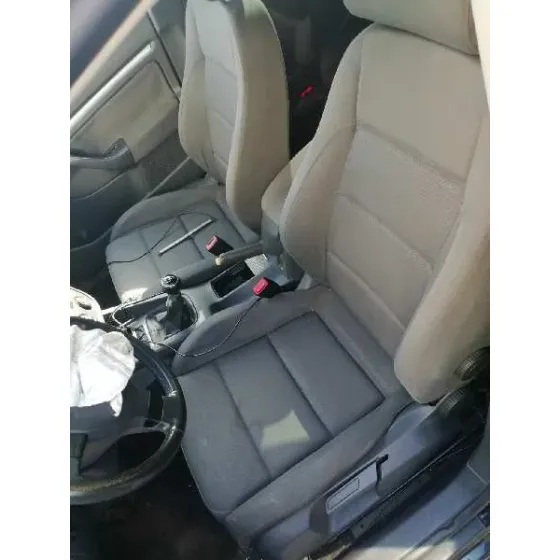 VOLKSWAGEN GOLF V BERLINA (1K1) '2005 SPORTLINE NEGRO