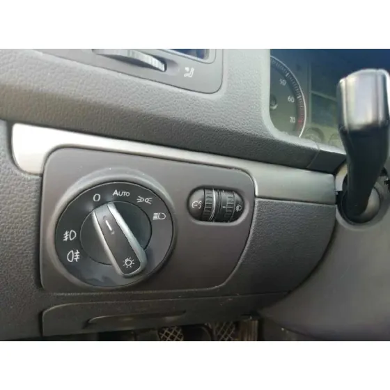 VOLKSWAGEN GOLF V BERLINA (1K1) '2005 SPORTLINE NEGRO