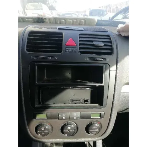 VOLKSWAGEN GOLF V BERLINA (1K1) '2005 SPORTLINE NEGRO