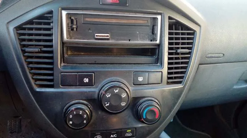 KIA CARENS '2003 2.0 TURBODIESEL CAT PLATA