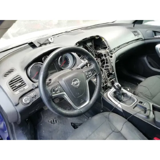 OPEL INSIGNIA SPORTS TOURER '2010 2.0 CDTI CAT AZUL