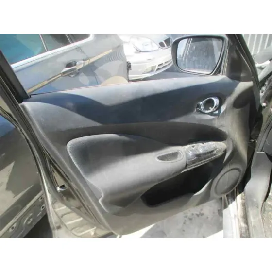 NISSAN JUKE (F15) '2015 TEKNA NEGRO