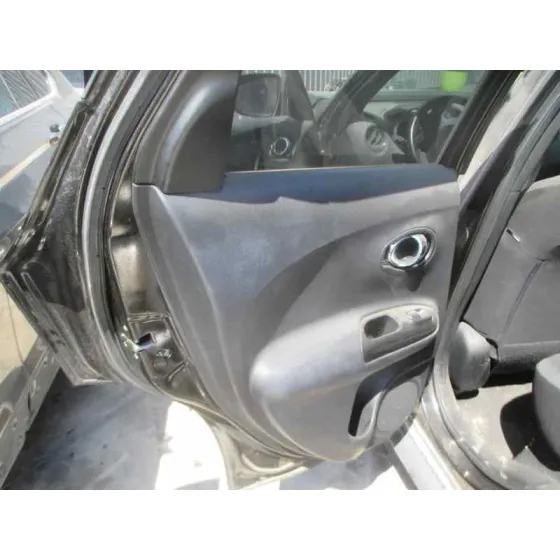 NISSAN JUKE (F15) '2015 TEKNA NEGRO
