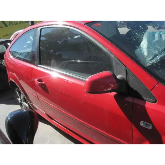 FORD FOCUS BERLINA (CAP) '2008 AMBIENTE (D) ROJO