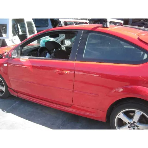FORD FOCUS BERLINA (CAP) '2008 AMBIENTE (D) ROJO