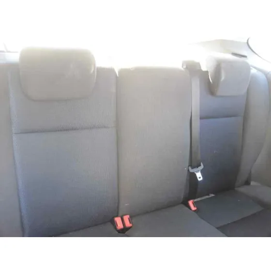 FORD FOCUS BERLINA (CAP) '2008 AMBIENTE (D) ROJO