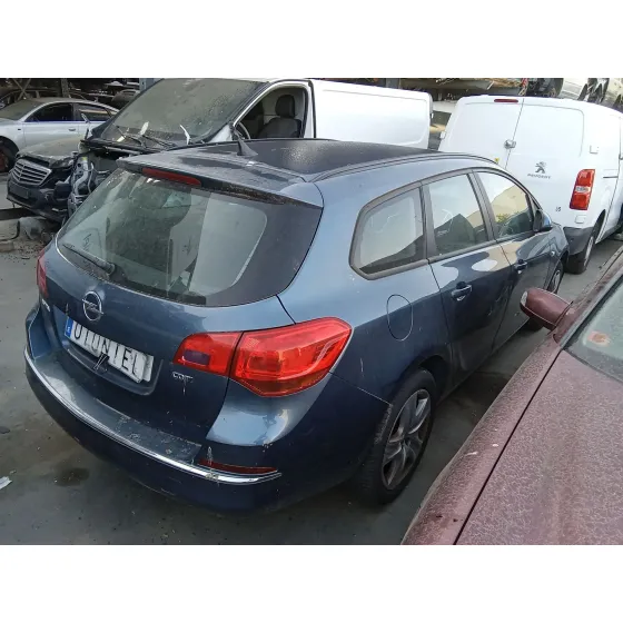 Opel ASTRA J SPORTS TOURER (P10) 2014