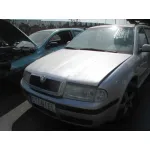 SKODA OCTAVIA COMBI (1U5) SKODA OCTAVIA COMBI (1U5) '2001 AMBIENTE PLATA 2000