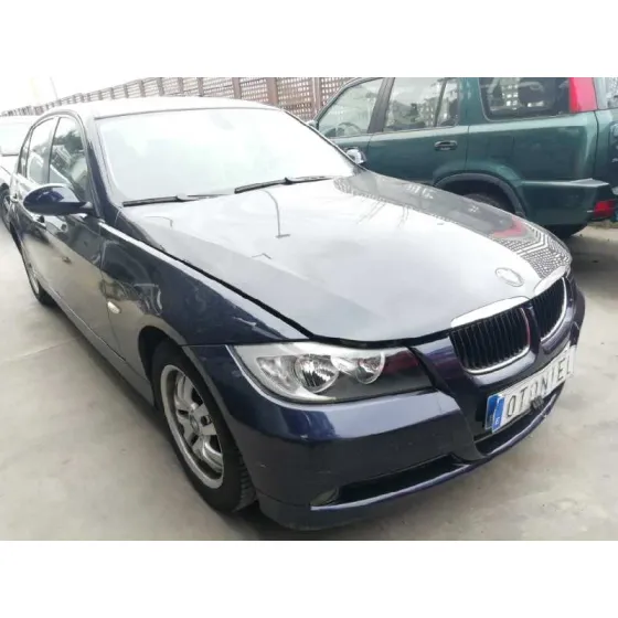 BMW SERIE 3 BERLINA (E90) '2006 320I AZUL