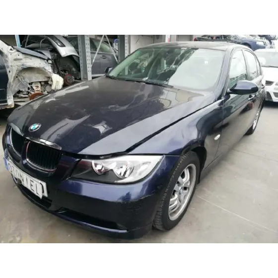 BMW SERIE 3 BERLINA (E90) '2006 320I AZUL