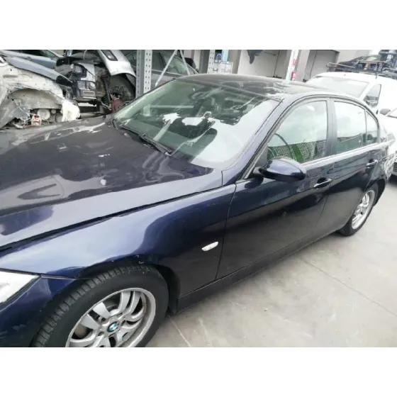 BMW SERIE 3 BERLINA (E90) '2006 320I AZUL