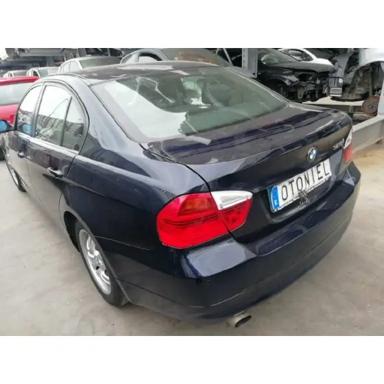 BMW SERIE 3 BERLINA (E90) '2006 320I AZUL