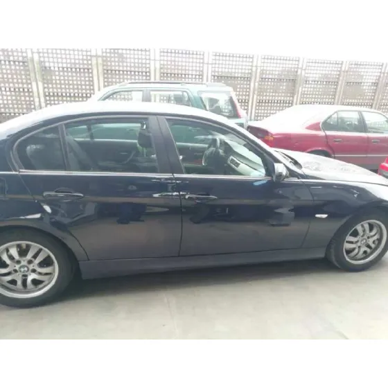 BMW SERIE 3 BERLINA (E90) '2006 320I AZUL