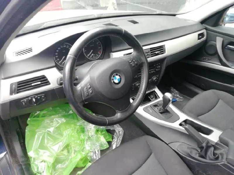 BMW SERIE 3 BERLINA (E90) '2006 320I AZUL