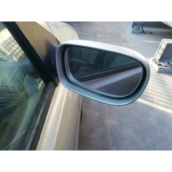 TATA INDICA '2004 * GRIS PLATA