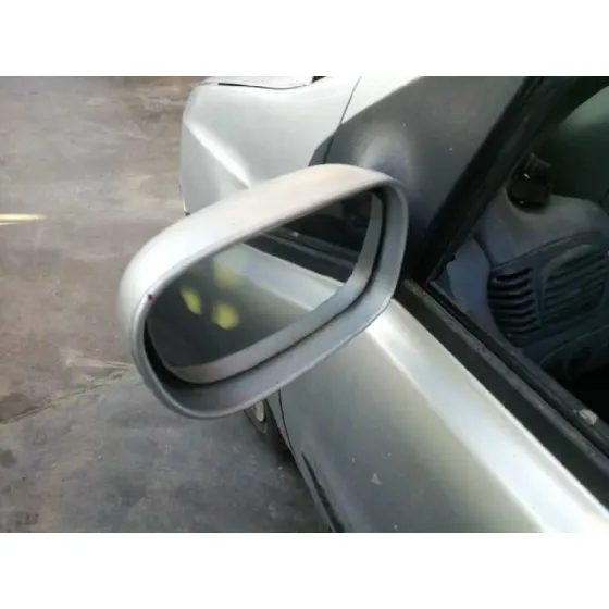 TATA INDICA '2004 * GRIS PLATA