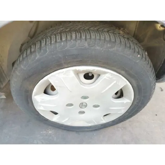 TATA INDICA '2004 * GRIS PLATA