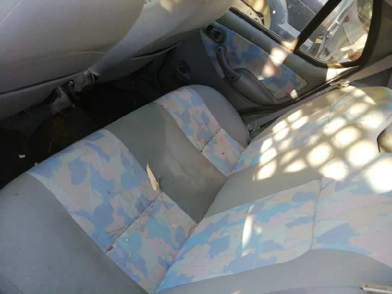 TATA INDICA '2004 * GRIS PLATA