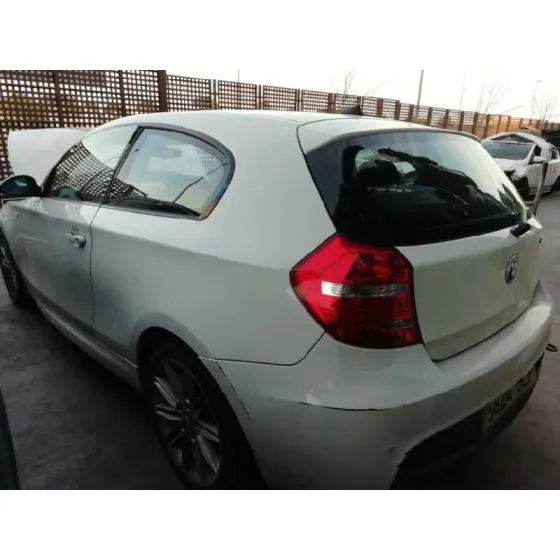BMW SERIE 1 BERLINA (E81/E87) '2009 118D BLANCO