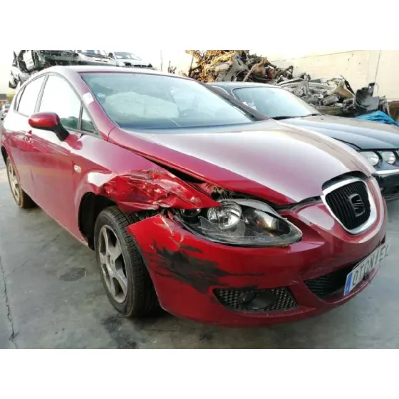 SEAT LEON (1P1) '2005 1.9 TDI ROJO