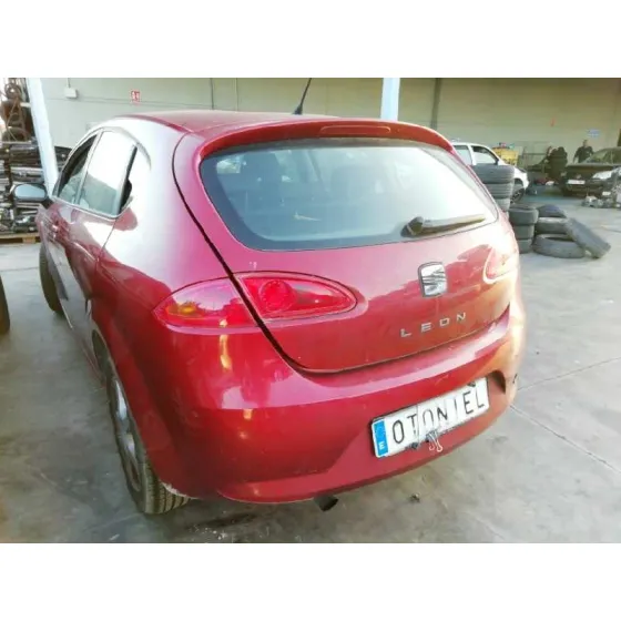 SEAT LEON (1P1) '2005 1.9 TDI ROJO