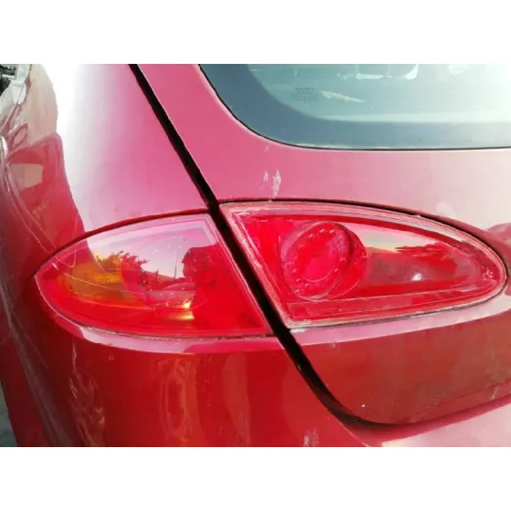 SEAT LEON (1P1) '2005 1.9 TDI ROJO