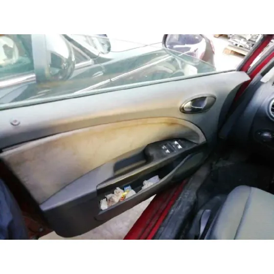 SEAT LEON (1P1) '2005 1.9 TDI ROJO