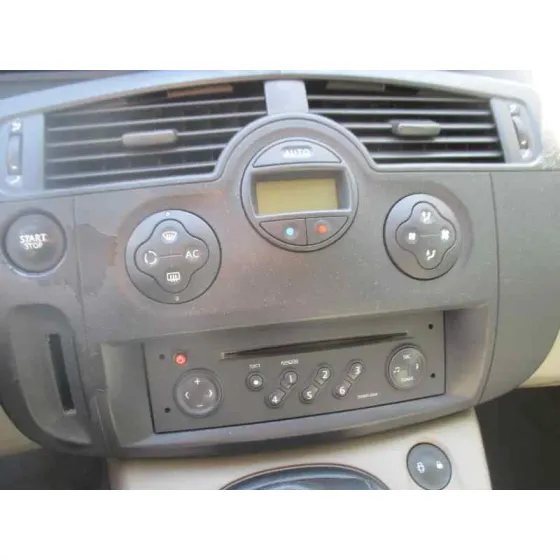 RENAULT SCENIC II '2004 AUTHENTIQUE PISTACHO