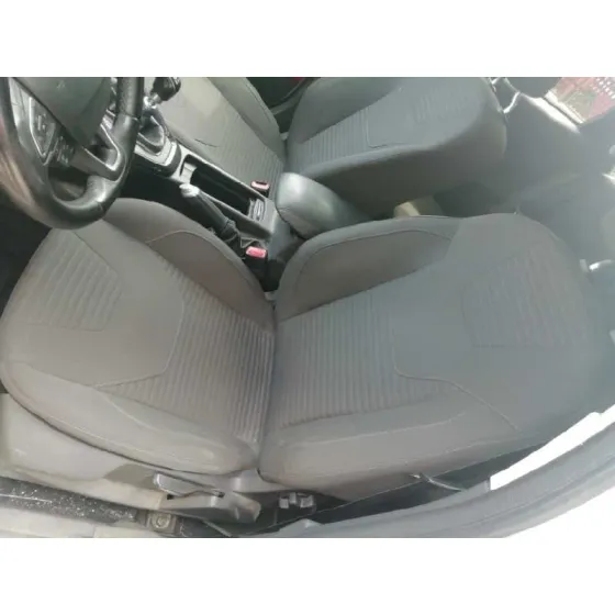 FORD FOCUS TURN. '2016 TREND GRIS
